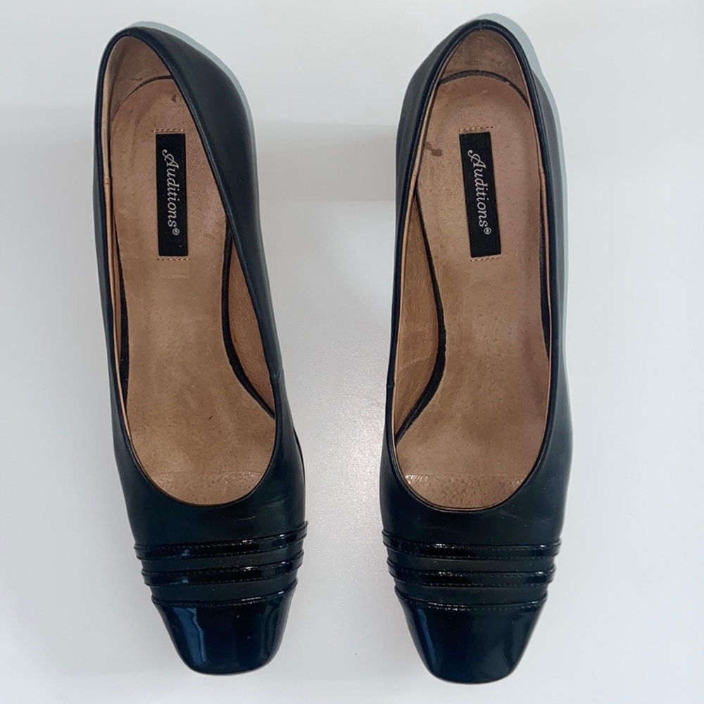 Auditions black pumps